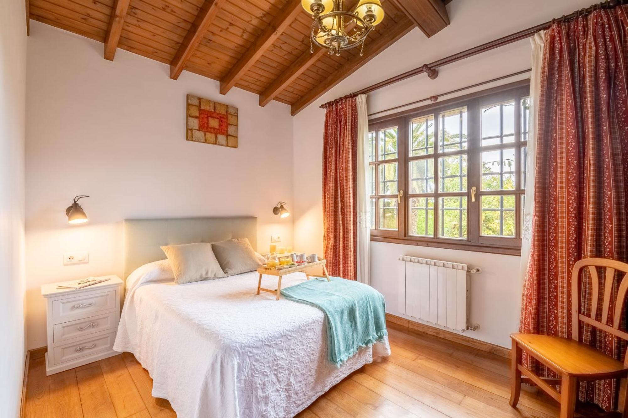 Гостьовий будинок Casa En La Costa Con Wifi Jardin Y Barbacoa Льянес Екстер'єр фото