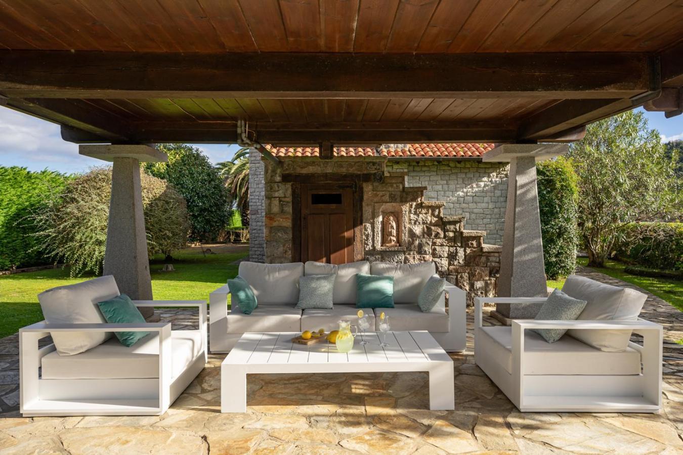 Гостьовий будинок Casa En La Costa Con Wifi Jardin Y Barbacoa Льянес Екстер'єр фото