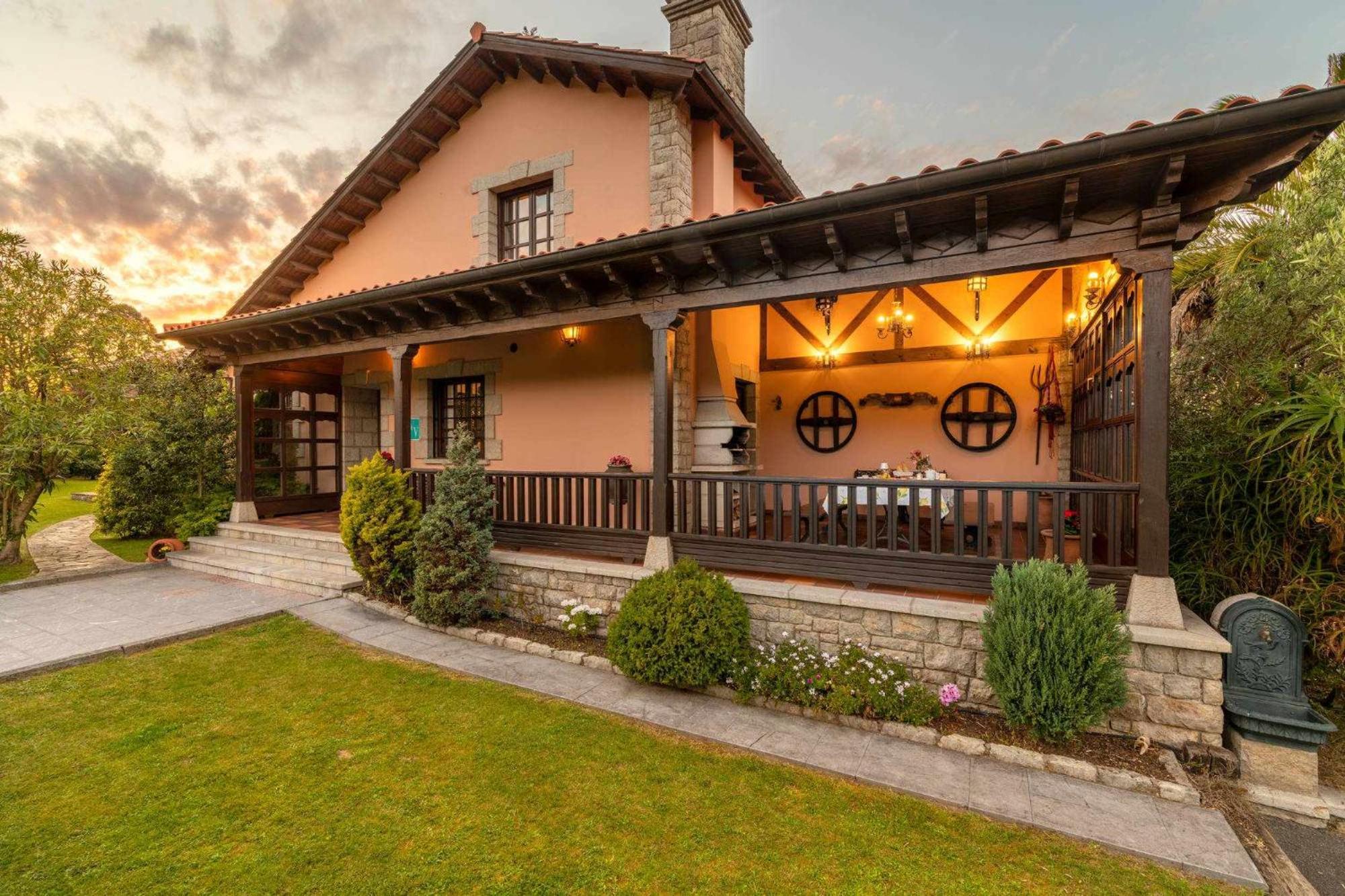 Гостьовий будинок Casa En La Costa Con Wifi Jardin Y Barbacoa Льянес Екстер'єр фото